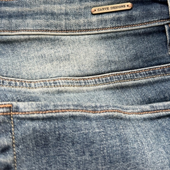 Carve Designs Carson Straight Leg Jeans Faded Blue Denim Women’s Size 12 - Picture 7 of 8